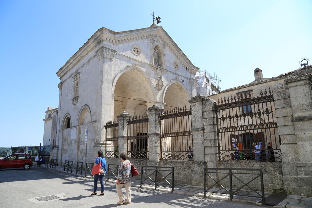 Rooms Gli Arcangeli - Affitti Brevi Italia Monte SantʼAngelo Kültér fotó